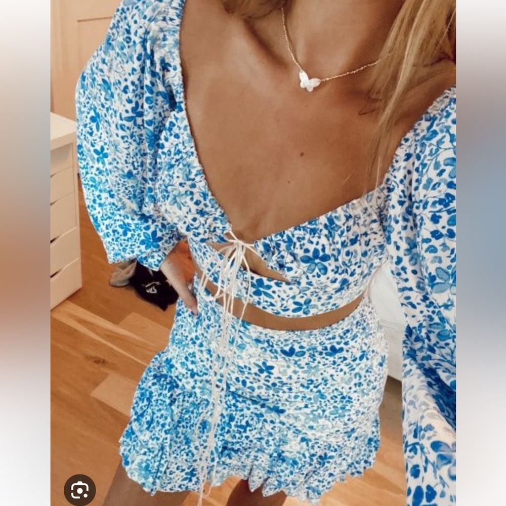 Blue floral set
